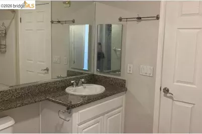 1121 40th St #5102, Emeryville, CA 94608 - Photo 10