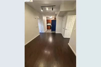 1121 40th St #5102, Emeryville, CA 94608 - Photo 8