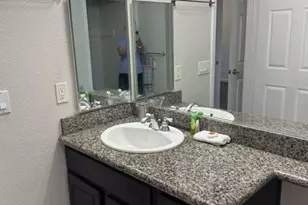 1121 40th St, Emeryville, CA 94608 - Photo 16