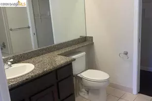 1121 40th St, Emeryville, CA 94608 - Photo 6