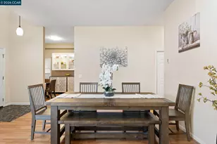 443 College Ave, Palo Alto, CA 94306 - Photo 10