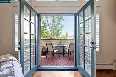 443 College Ave, Palo Alto, CA 94306 - Photo 8