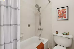 377 Palm Ave, Oakland, CA 94610 - Photo 14