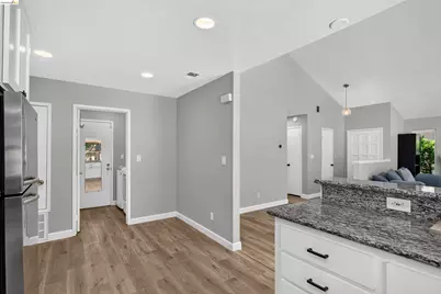359 Kinross Dr, Walnut Creek, CA 94598 - Photo 24