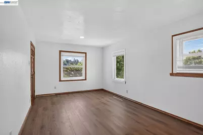 2024 Thompson Ln, El Sobrante, CA 94803 - Photo 22