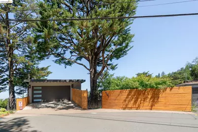 6341 Longcroft, Oakland, CA 94611 - Photo 32
