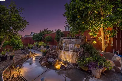 1676 Hickam Cir, Suisun City, CA 94585 - Photo 38