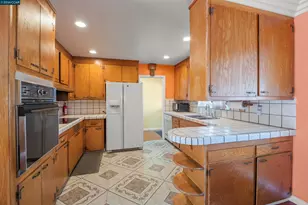 96 Corte Eulalia, San Lorenzo, CA 94580 - Photo 10