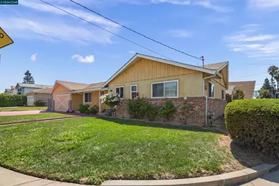 96 Corte Eulalia, San Lorenzo, CA 94580 - Photo 2