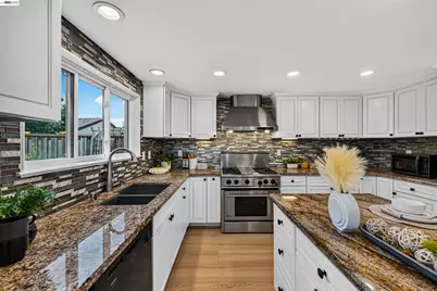34499 Salinas Pl, Fremont, CA 94555 - Photo 20