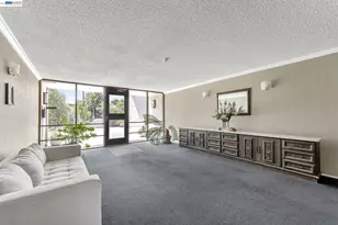567 Oakland Ave, Oakland, CA 94606 - Photo 10