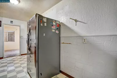 226 Tunis Rd, Oakland, CA 94603 - Photo 10