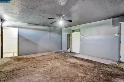 226 Tunis Rd, Oakland, CA 94603 - Photo 12
