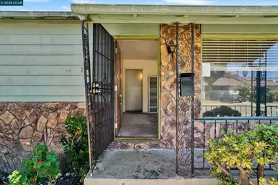 226 Tunis Rd, Oakland, CA 94603 - Photo 4