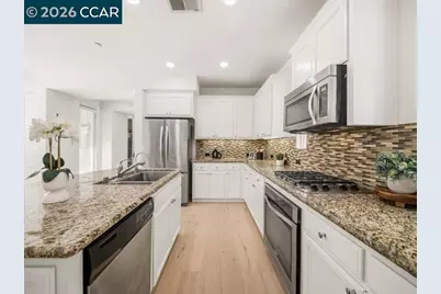 4454 Irisview Pl, San Ramon, CA 94582 - Photo 18