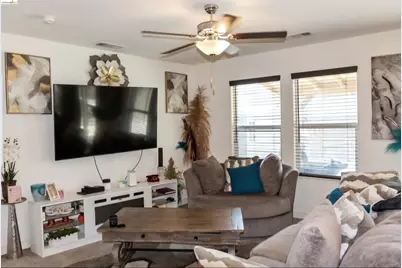 284 Zion Canyon Ct, Merced, CA 95341 - Photo 6