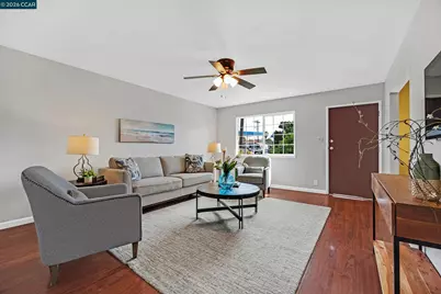 107 De Normandie Way, Martinez, CA 94553 - Photo 2