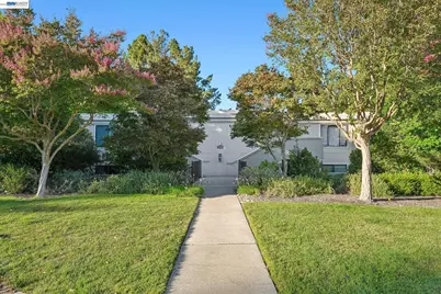 2749 Pine Knoll Drive #2, Walnut Creek, CA 94595 - Photo 2