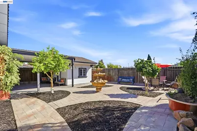 36751 Bishop St, Newark, CA 94560 - Photo 38