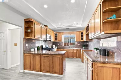 36751 Bishop St, Newark, CA 94560 - Photo 12