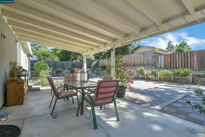 2353 Silver Creek Cir, Antioch, CA 94509 - Photo 30