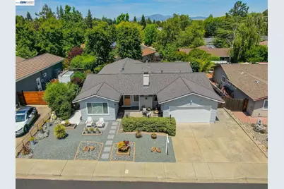 7747 Desertwood Ln, Pleasanton, CA 94588 - Photo 4