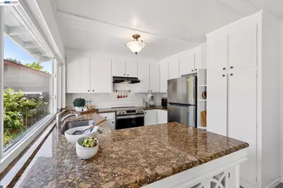 7747 Desertwood Ln, Pleasanton, CA 94588 - Photo 18