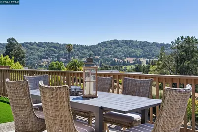 92 Sullivan Dr, Moraga, CA 94556 - Photo 26