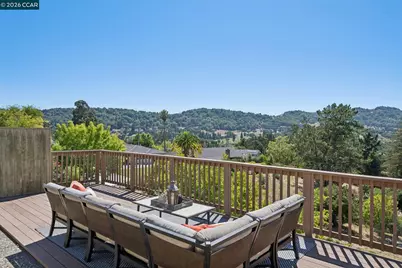 92 Sullivan Dr, Moraga, CA 94556 - Photo 28