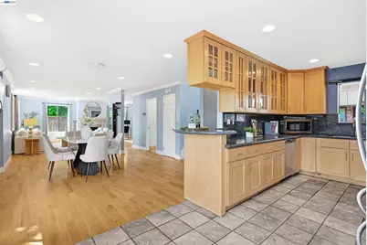 20061 Santa Maria Ave, Castro Valley, CA 94546 - Photo 12