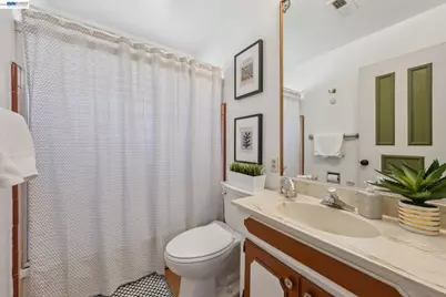 107 Virginia Street, Hayward, CA 94544 - Photo 20