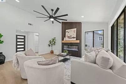 126 Saint Joan Ln, Pleasant Hill, CA 94523 - Photo 8