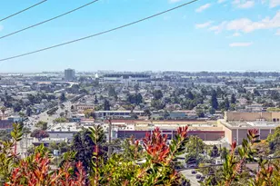 7301 Hillmont Dr, Oakland, CA 94605 - Photo 20
