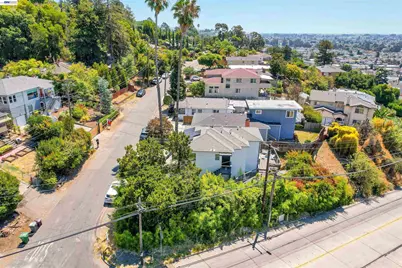 7301 Hillmont Dr, Oakland, CA 94605 - Photo 70