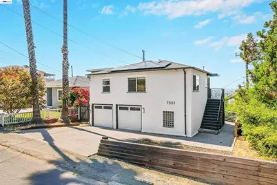 7301 Hillmont Dr, Oakland, CA 94605 - Photo 4