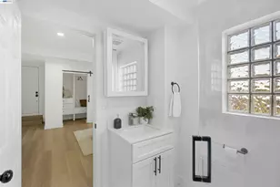 7301 Hillmont Dr, Oakland, CA 94605 - Photo 56