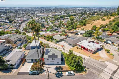 7301 Hillmont Dr, Oakland, CA 94605 - Photo 68