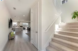 1631 Wonderland Way, Hayward, CA 94545 - Photo 2