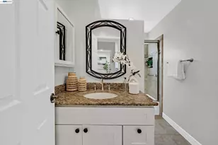 6877 Rayland Ct, Pleasanton, CA 94588 - Photo 20