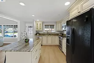 6877 Rayland Ct, Pleasanton, CA 94588 - Photo 8