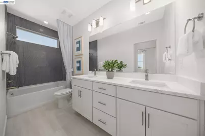 302 Clydesdale Court, Mountain House, CA 95391 - Photo 4