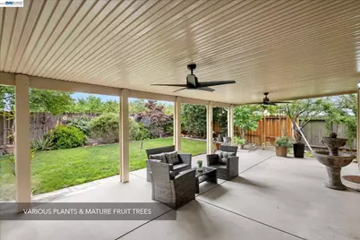 744 Vasconcellos Ave, Manteca, CA 95336 - Photo 38