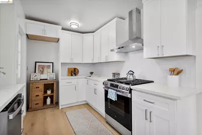 3910 Elston Ave, Oakland, CA 94602 - Photo 16