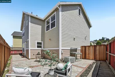 2452 Casa Ct, Oakland, CA 94605 - Photo 32