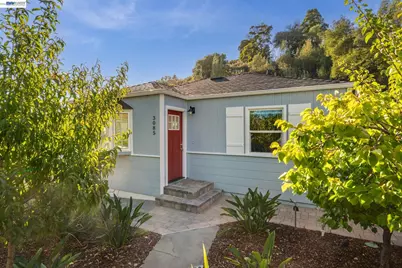 3085 Bantry Ave, Oakland, CA 94605 - Photo 2
