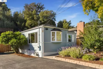 3085 Bantry Ave, Oakland, CA 94605 - Photo 1