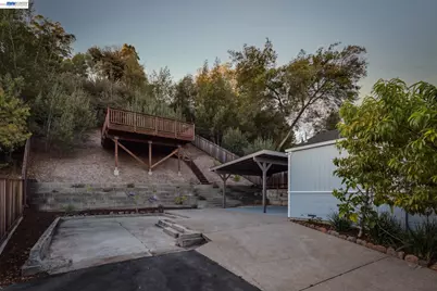 3085 Bantry Ave, Oakland, CA 94605 - Photo 34