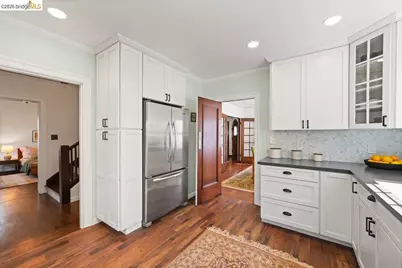 5801 Picardy, Oakland, CA 94605 - Photo 62