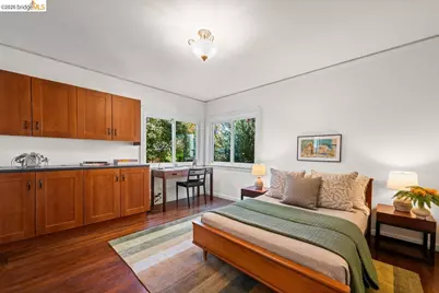 5801 Picardy, Oakland, CA 94605 - Photo 68