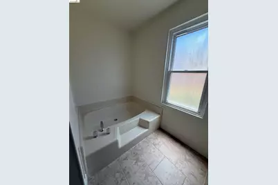 812 Clover #37, Tracy, CA 95376 - Photo 18